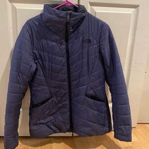 Women’s Northface Medium Quilted Jacket in Dark Purple